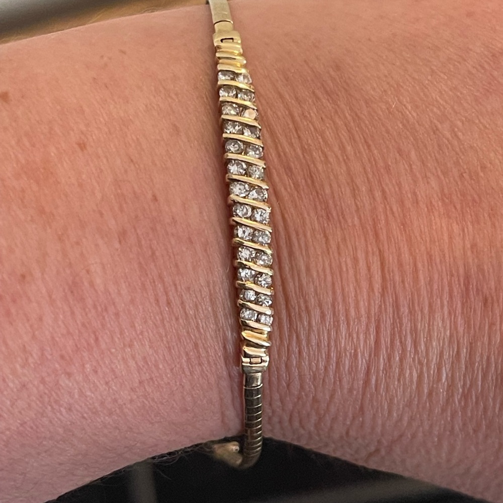 1.0ctw Diamond Channel-Set Omega Link 7" Statement Bracelet 14k Yellow Gold